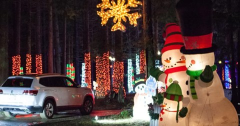 The Lights of Christmas Is Washington's Biggest, Brightest, And Most Dazzling Drive-Thru Light Display