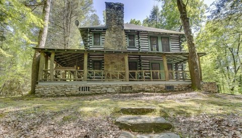 It's Halloween All Year Round At This Haunted Cabin Vrbo In South Carolina