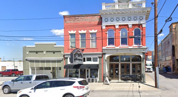 Sip Wine And Mingle With Ghosts At Peerless Saloon, A Famous Haunted Bar In Alabama