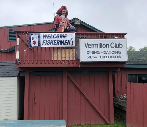 vermilion club has some of the biggest pizza in minnesota