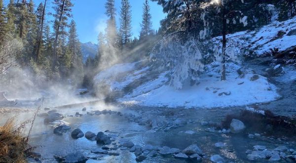 There’s A Hot Spring Hiding In Idaho That’s Too Beautiful For Words