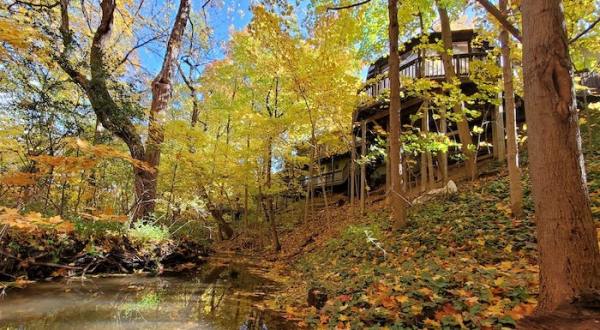 Experience The Fall Colors Like Never Before With A Stay At The Treehouse Getaway In Wisconsin
