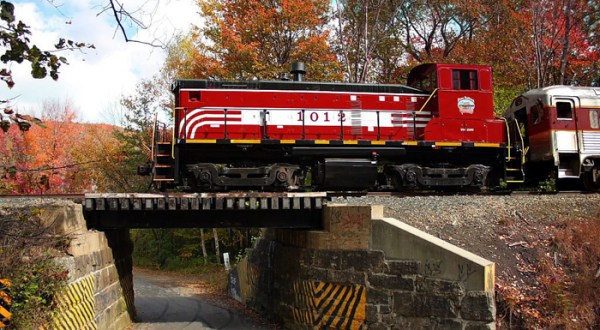 Winnipesaukee Scenic Railroad In New Hampshire Will Lead You Through The Lakes Region