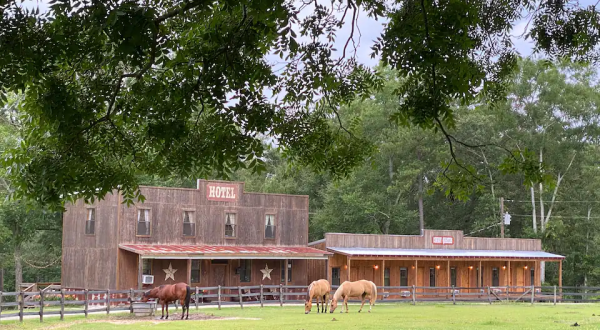 Embrace Your Inner Cowboy With A Vacation To This Outdoor Paradise in Mississippi
