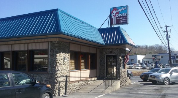 Opened In 1940, Arlington Diner Is A Longtime Icon In Small Town Stroudsburg, Pennsylvania