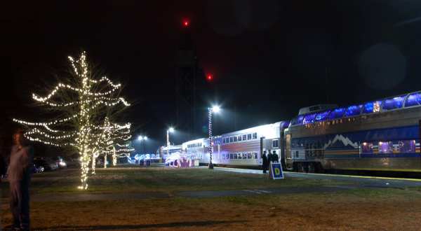 Ride A Christmas Train, Then Stay In A Christmas-Themed Hotel For A Holly Jolly Massachusetts Adventure