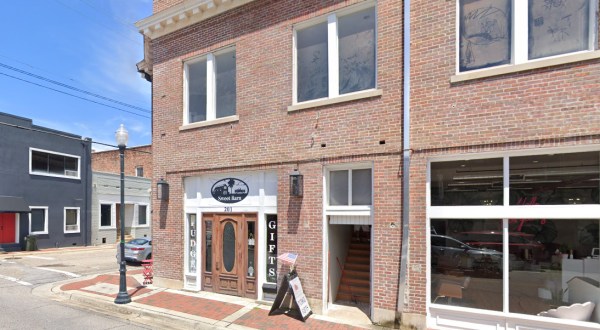 This Country Store In Alabama Sells The Most Amazing Homemade Fudge You’ll Ever Try