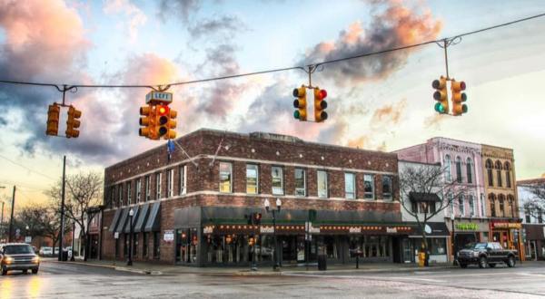 This Iconic Steakhouse In Small-Town Michigan Is So Worth The Drive It Takes To Get There