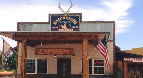The Entire Menu At The Emporium Restaurant In Wyoming Is So Good, You’ll Want To Order One Of Everything