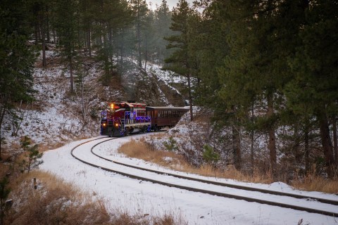 Ride A Christmas Train, Then Stay In A Christmas-Themed Hotel For A Holly Jolly South Dakota Adventure