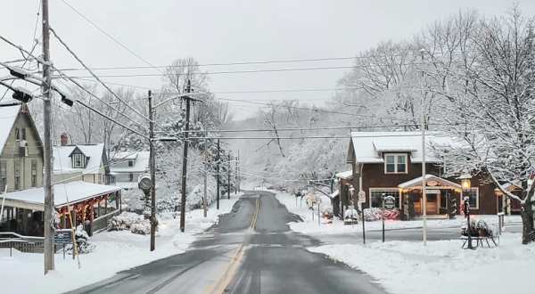 7 Enchanting Pennsylvania Towns That Feel Like You’ve Fallen Into A Snow Globe