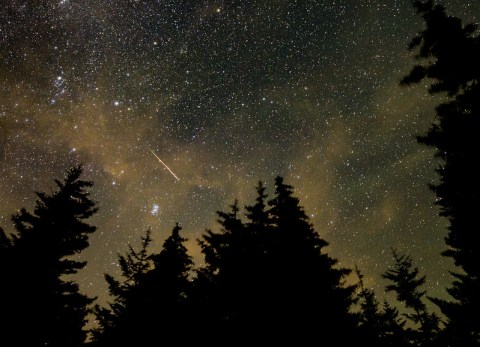 The Boldest And Biggest Meteor Shower Of The Year Will Be On Display Above Kansas In December