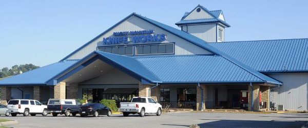 The Massive Knife Store In Tennessee That Takes Nearly All Day To Explore