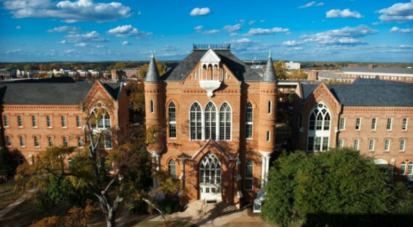 The Stunning Building In Tuscaloosa, Alabama That Looks Just Like Hogwarts
