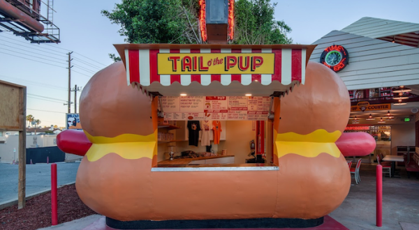 The 7 Wackiest Restaurants In Southern California Where Dining Is A Blast