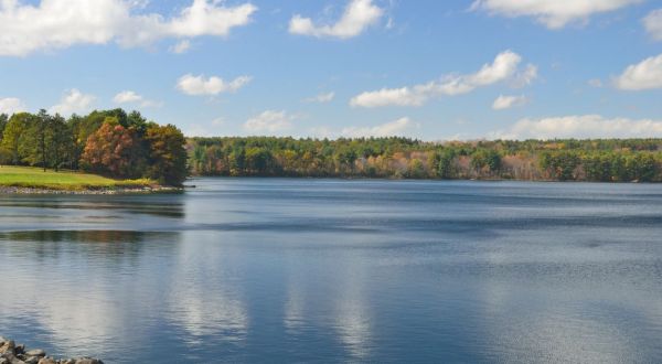 Take This 57-Mile Drive To Take In Magical Winter Views In Massachusetts After A Good Snowfall