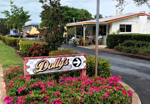 Locals Can't Get Enough Of The Homemade Pies At Dolly's Produce Patch & Eatery In Florida