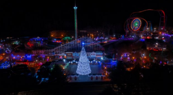 Delight In A 100-Foot Christmas Tree During This Epic Holiday Festival At A Beloved Connecticut Amusement Park