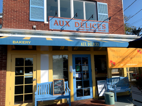 Locals Can't Get Enough Of The Seasonal Pies At Aux Delices In Connecticut