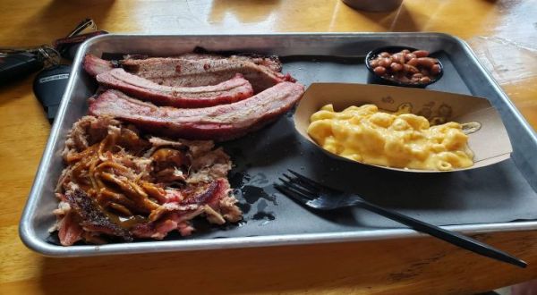 Locals Can’t Get Enough Of The Homemade Barbecue At Smoky Mountain BBQ Company In North Carolina