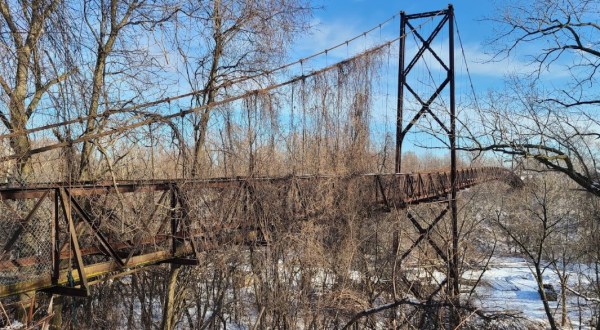 The Abandoned Sidaway Bridge In Cleveland Is One Of The Eeriest Places In America