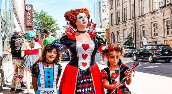 Enter The Whimsical World Of Alice In Wonderland On This Outdoor Scavenger Hunt In Texas
