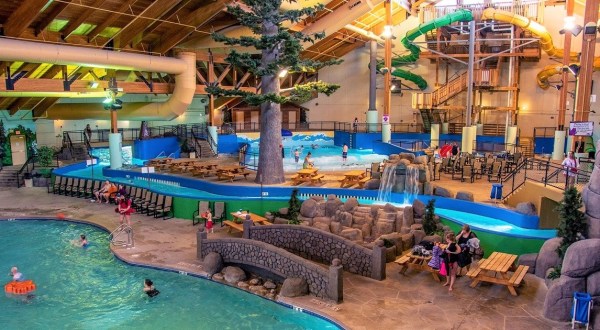 Shake Off The Winter Blues At These 11 Wisconsin Indoor Waterparks