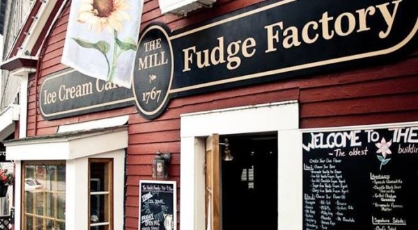This Country Store In New Hampshire Sells The Most Amazing Homemade Fudge You’ll Ever Try