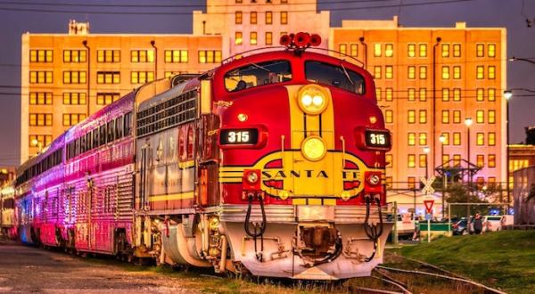 Ride Through One Of Texas’ Most Charming Christmas Towns On This Magical Polar Express Train