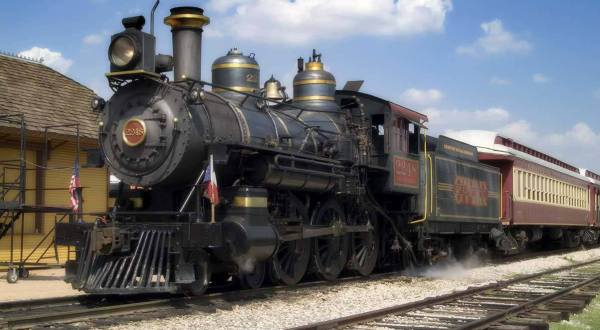 Enjoy A Themed Train Ride For Every Season On The Grapevine Vintage Railroad In Texas