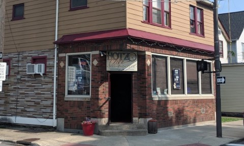 People Drive From All Over Cleveland To Relax At This Tiny But Legendary Tremont Bar