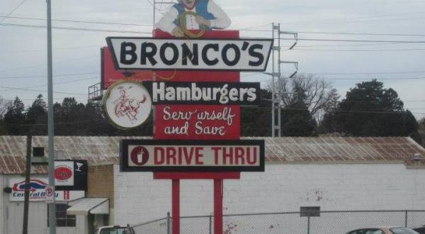 Bronco’s Has Been Serving Some Of The Best Burgers In Nebraska Since 1959