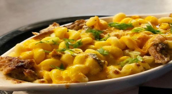 The Most Magnificent Macaroni And Cheese Is Hiding In Holly Springs, North Carolina