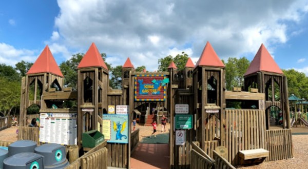 The Castle-Themed Playground In Pennsylvania That’s Oh-So Special