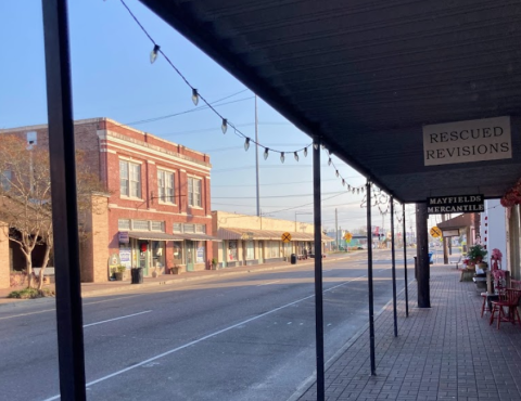 This Walkable Stretch Of Shops And Restaurants In Small-Town Louisiana Is The Perfect Day Trip Destination