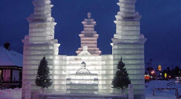 The One Towering Ice Castle In Wisconsin You Need To See To Believe