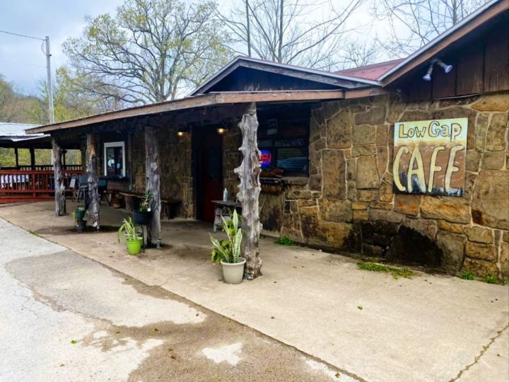 Low Gap Café in Jasper Arkansas