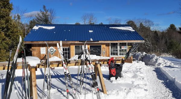 The Massachusetts Resort Where You Can Go Ice Skating, Skiing, Snowshoeing, And More This Winter