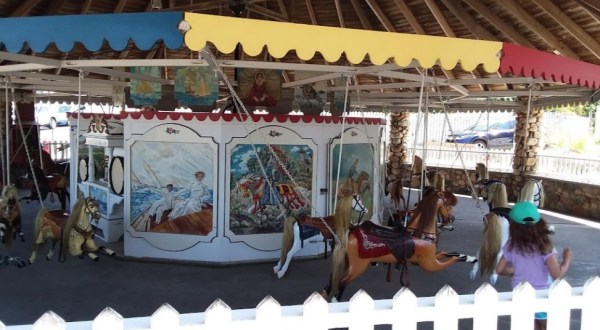 Few People Know The Iconic Watch Hill Carousel In Rhode Island Was Actually Built In New York