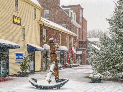 This Rhode Island Christmas Town Is Straight Out Of A Norman Rockwell Painting