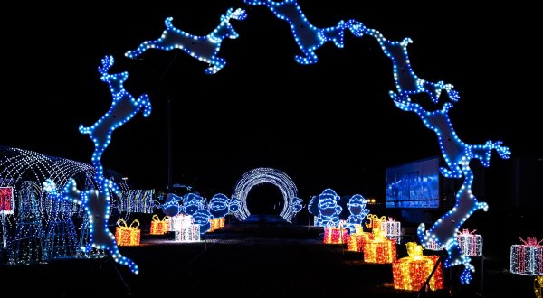 Drive Through Millions Of Lights At Bandimere Speedway In Colorado At Their Holiday Display