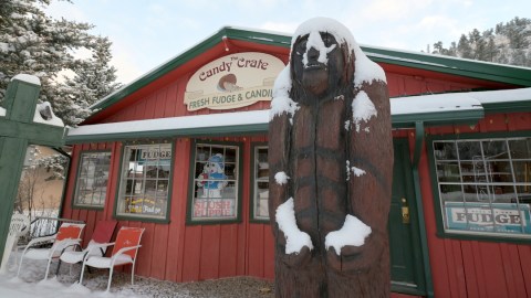 This Mountaintop Country Store In New Mexico Sells The Most Amazing Homemade Fudge You'll Ever Try