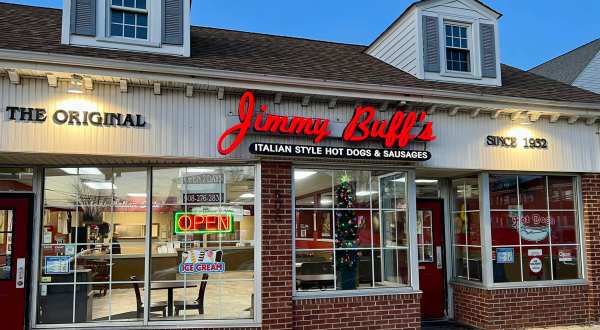 The Italian Hot Dog From Jimmy Buff’s In New Jersey Has A Cult Following, And There’s A Reason Why