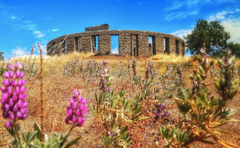The Charming Small Town In Washington That Is Home To A Full-Scale Replica Of Stonehenge