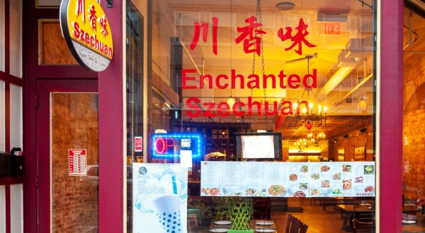 The Restaurant In Connecticut That Serves Chinese Food To Die For