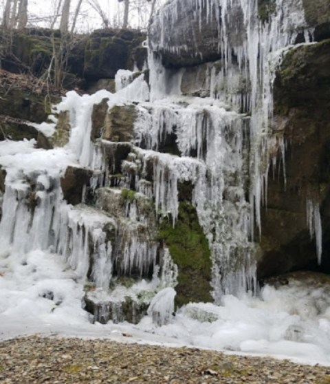 A Trip Inside Pennsylvania's Frozen Cave, Tytoona Cave Is Positively Surreal