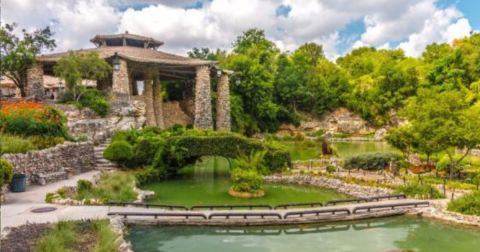 Few People Know There’s A Peaceful Japanese Tea Garden Hiding Right Here In Texas