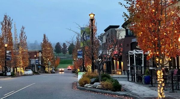 The Small Town In Washington That Comes Alive During The Winter Season