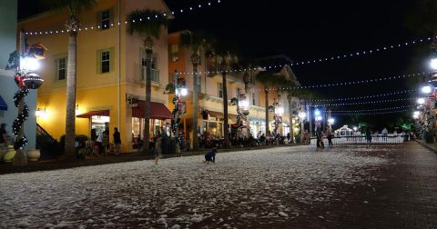 A Winter Getaway To Florida's Snowiest Town Is Nothing Short Of Magical