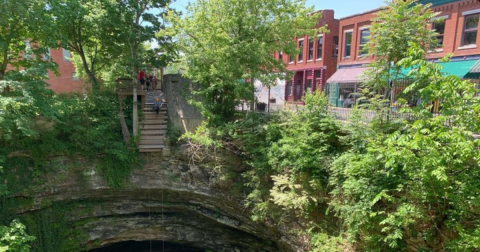 Visit These 12 Incredible Charming Small Towns In Kentucky, One For Each Month Of The Year